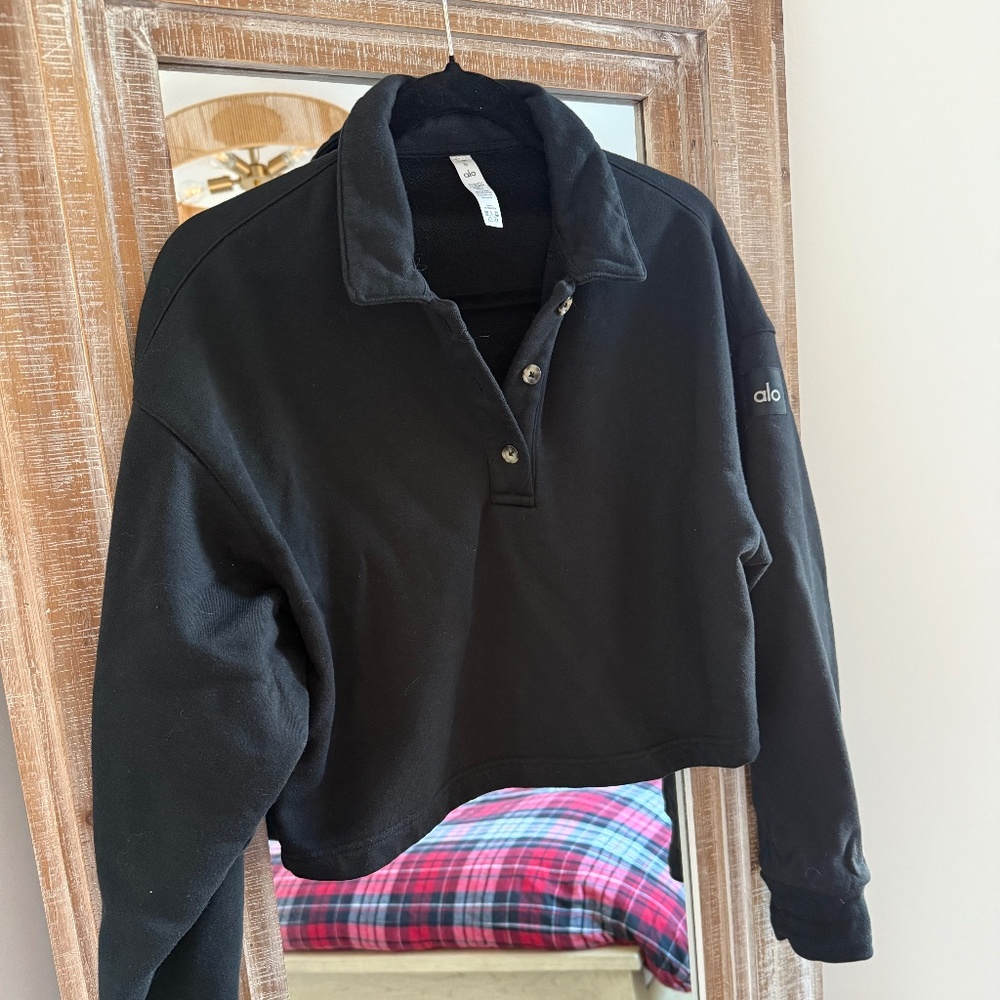 alo black cropped polo sweatshirt small